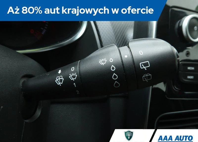 Renault Clio cena 37000 przebieg: 121688, rok produkcji 2018 z Krynki małe 232